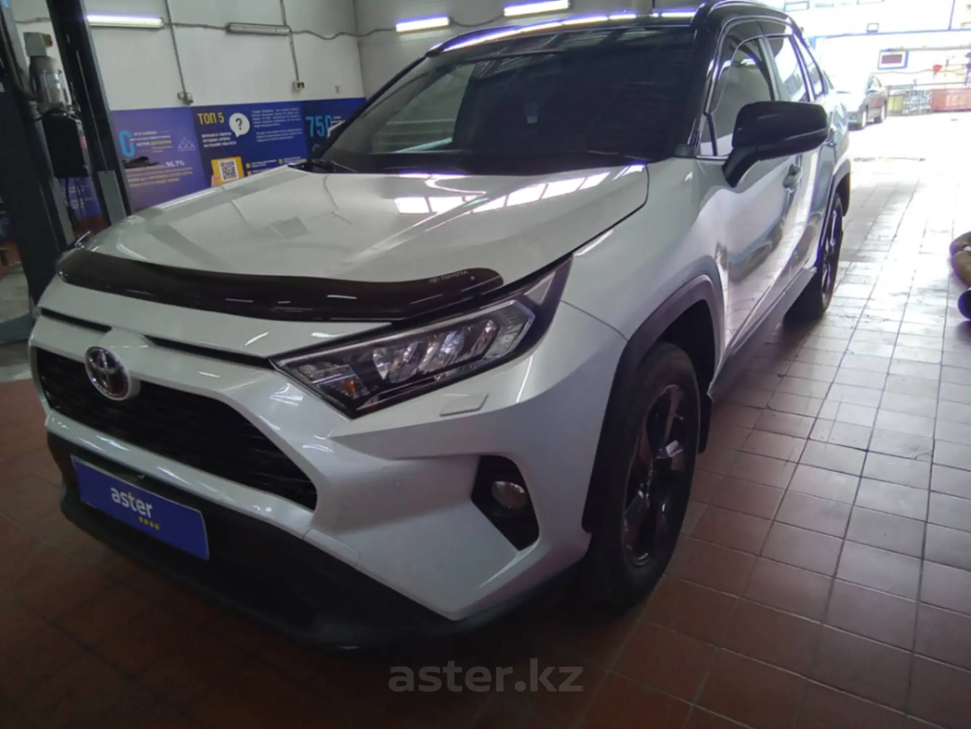 Toyota RAV4 2021