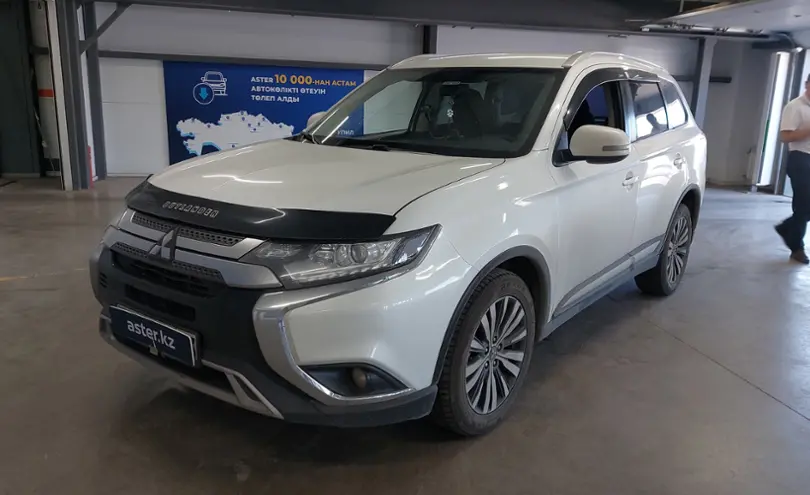 Mitsubishi Outlander 2021 года за 11 500 000 тг. в Астана