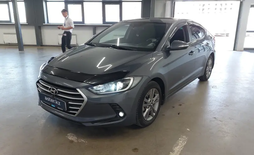 Hyundai Elantra 2018 года за 8 500 000 тг. в Астана