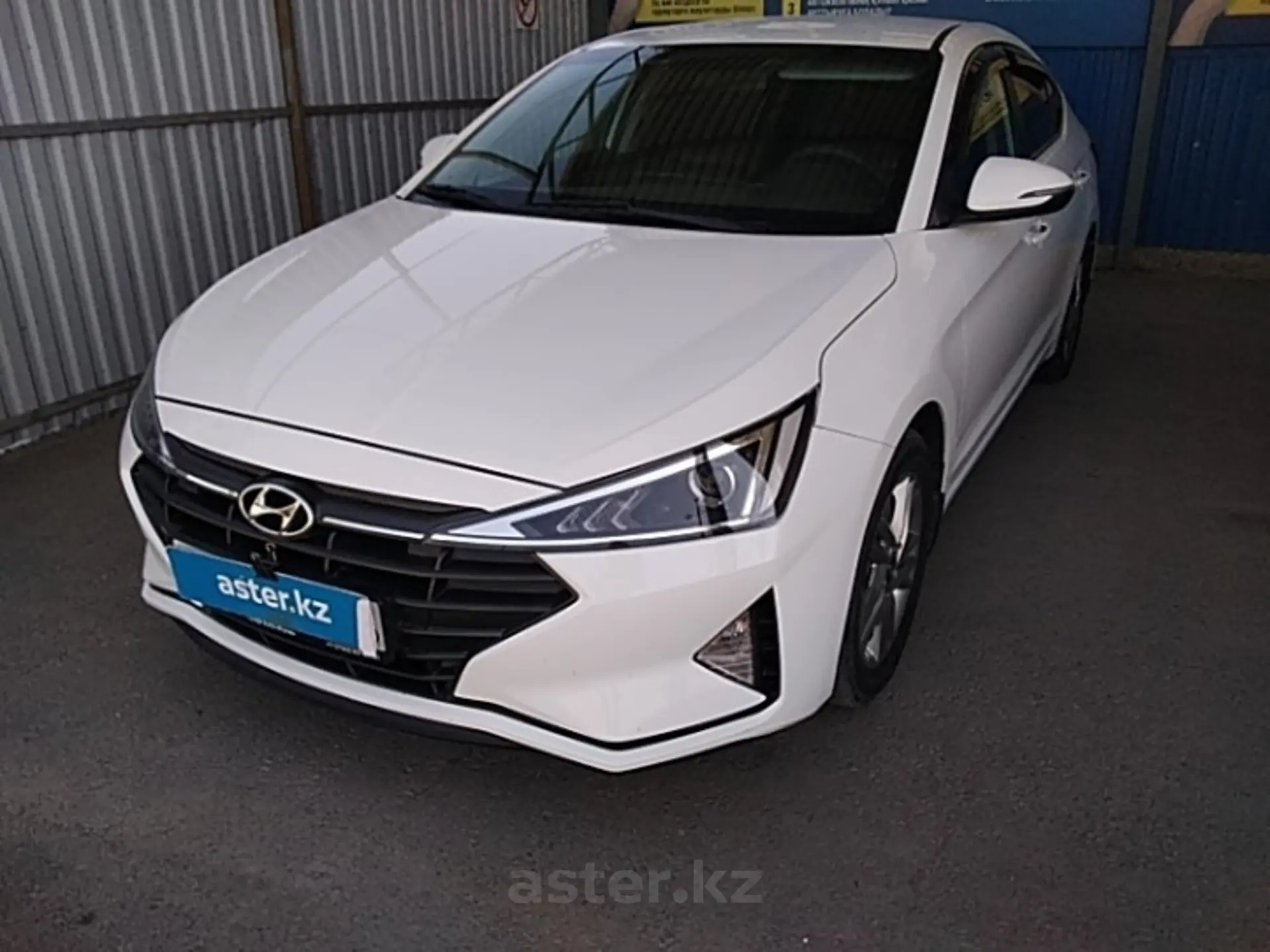 Hyundai Elantra 2019