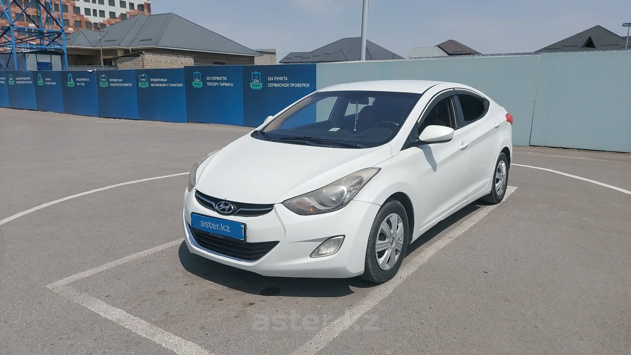 Hyundai Elantra 2011