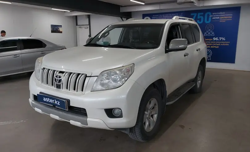 Toyota Land Cruiser Prado 2012 года за 15 000 000 тг. в Астана