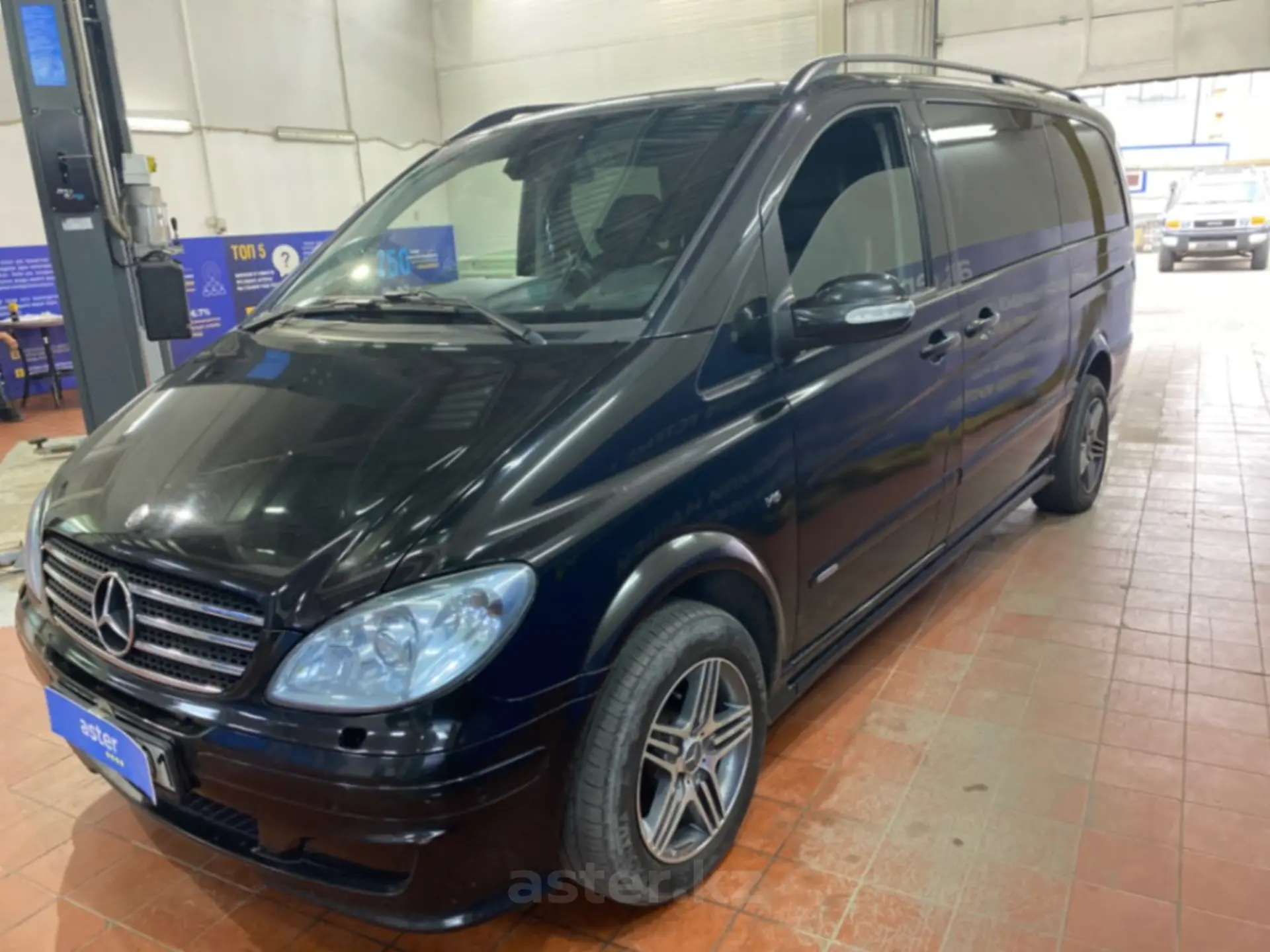 Mercedes-Benz Viano 2009