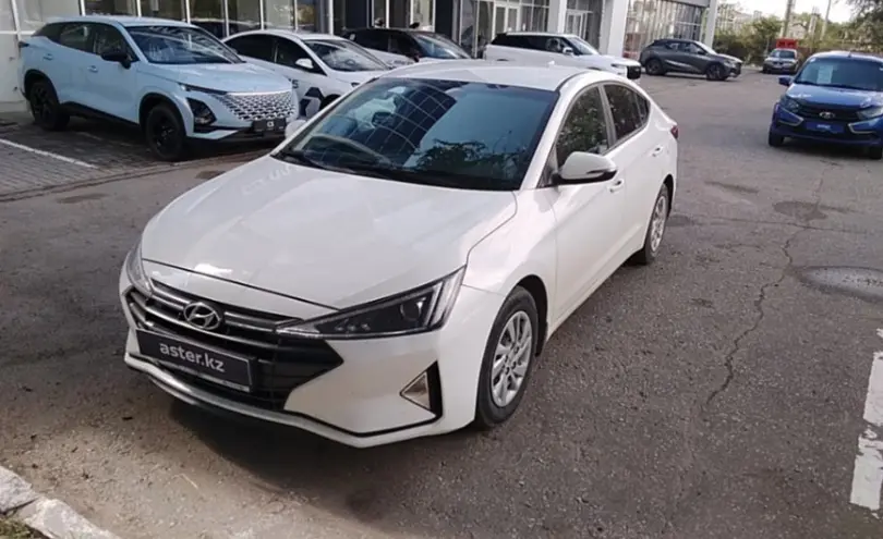 Hyundai Elantra 2019 года за 8 500 000 тг. в Актобе