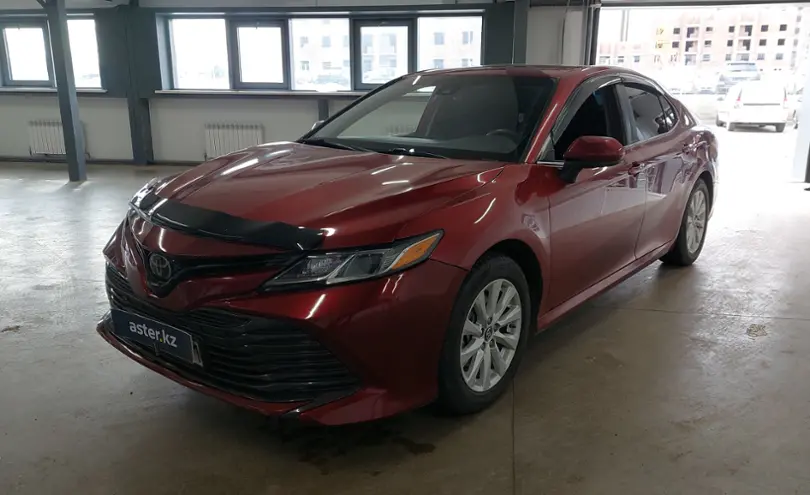 Toyota Camry 2019 года за 13 500 000 тг. в Астана