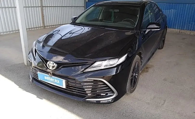 Toyota Camry 2023 года за 15 500 000 тг. в Атырау