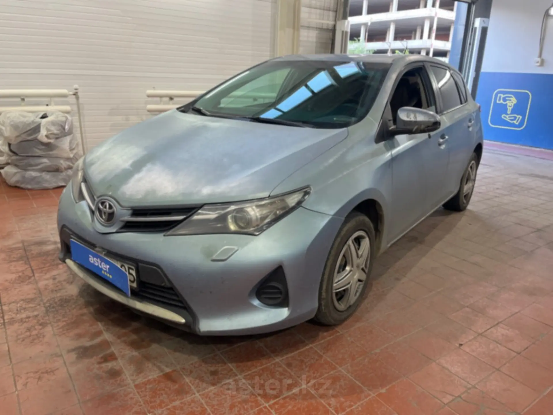 Toyota Auris 2014