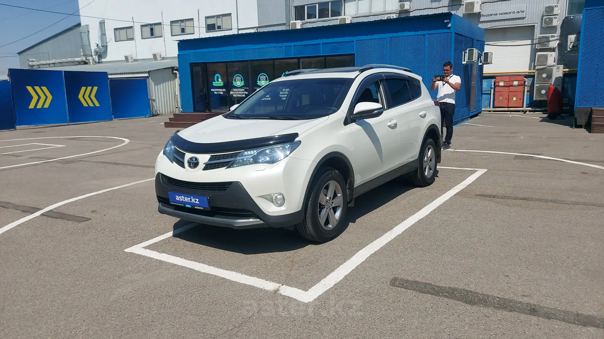 Toyota RAV4 2014