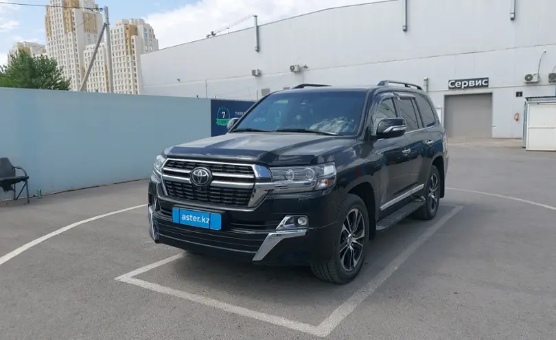 Toyota Land Cruiser 2020 года за 45 000 000 тг. в Шымкент