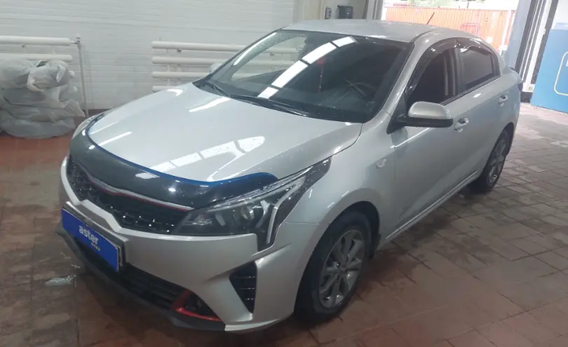 Kia Rio 2021 года за 7 500 000 тг. в Астана