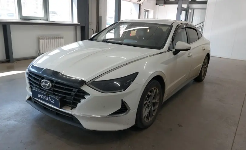 Hyundai Sonata 2020 года за 10 500 000 тг. в Астана