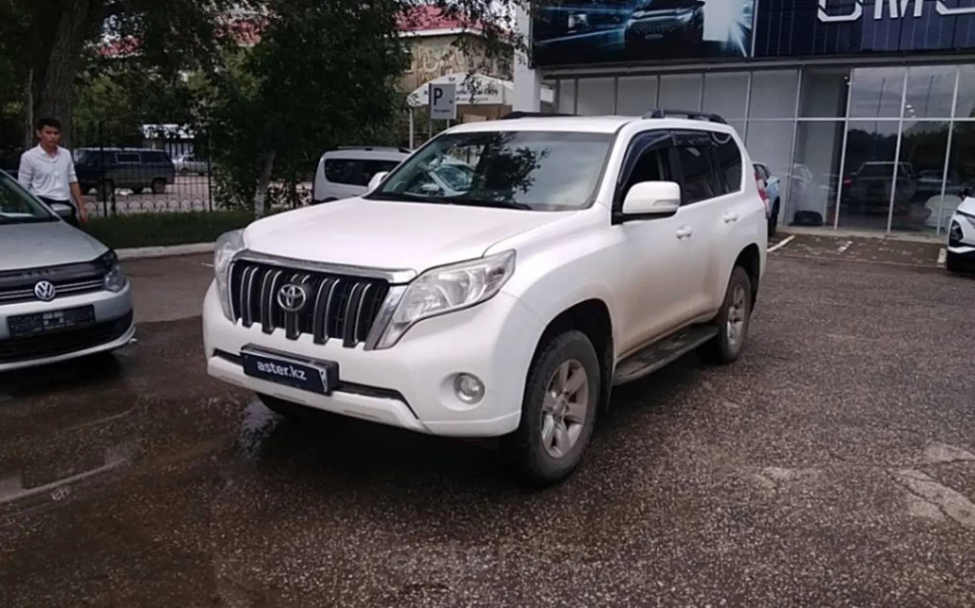 Toyota Land Cruiser Prado 2013