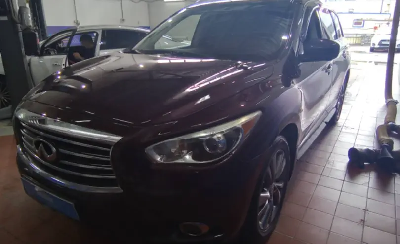 Infiniti QX60 2014 года за 12 000 000 тг. в Астана