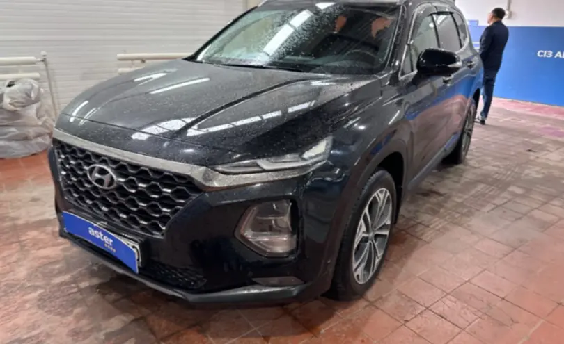 Hyundai Santa Fe 2019 года за 14 500 000 тг. в Астана