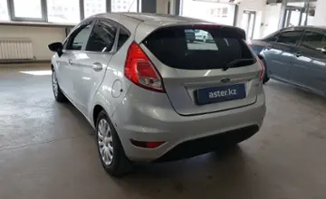 Ford Fiesta 2013 года за 5 000 000 тг. в Астана фото 4