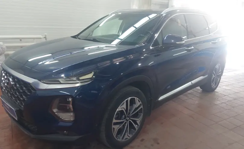 Hyundai Santa Fe 2020 года за 15 000 000 тг. в Астана