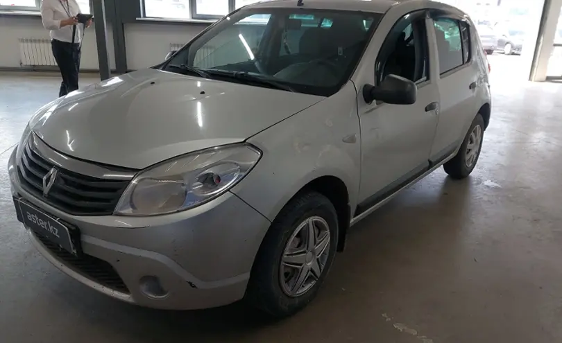 Renault Sandero 2013 года за 3 000 000 тг. в Астана