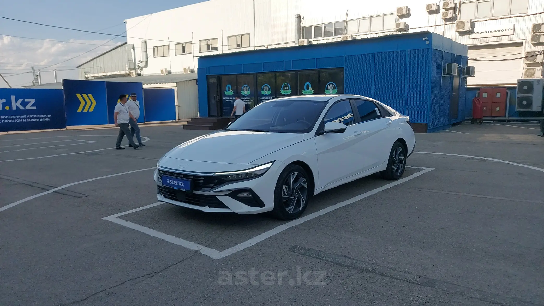 Hyundai Elantra 2023