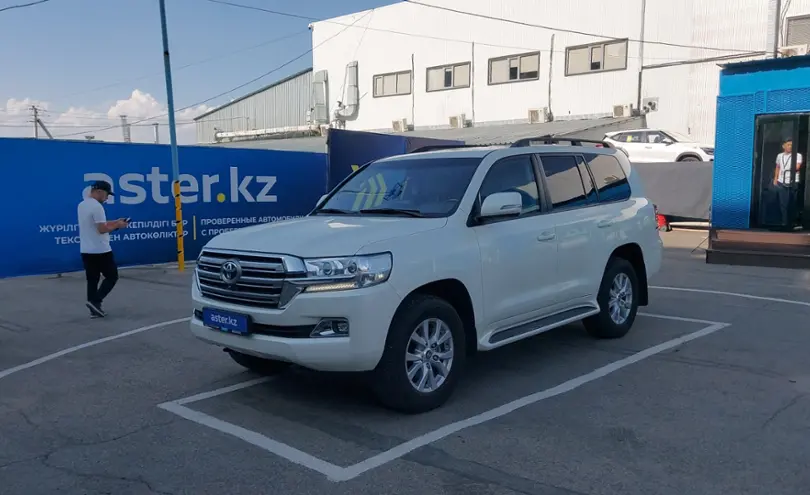 Toyota Land Cruiser 2021 года за 45 000 000 тг. в Алматы