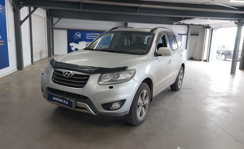 Hyundai Santa Fe 2011 года за 7 500 000 тг. в Астана