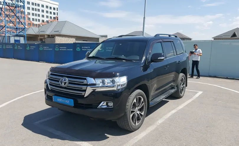 Toyota Land Cruiser 2016 года за 30 000 000 тг. в Шымкент