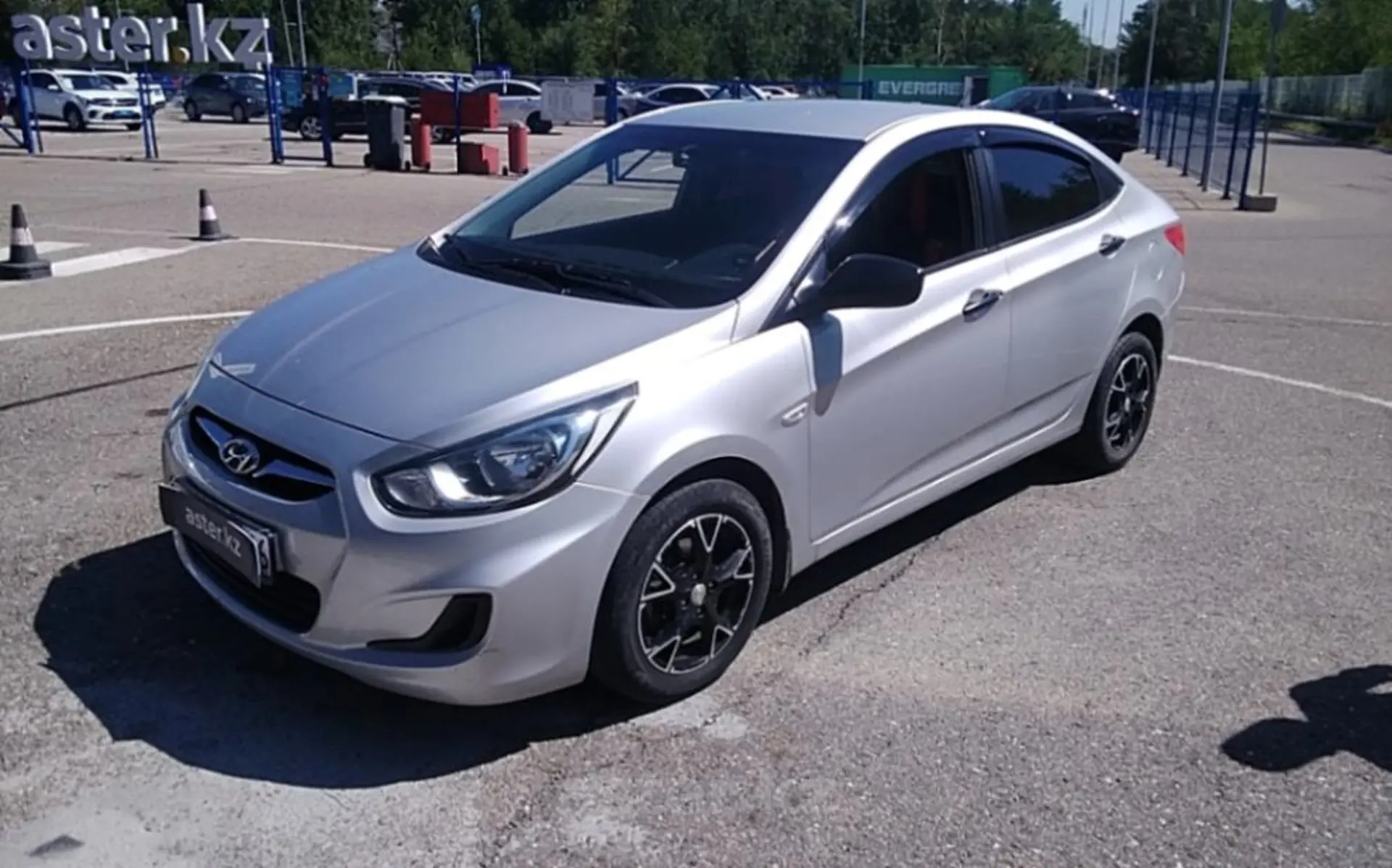 Hyundai Accent 2013