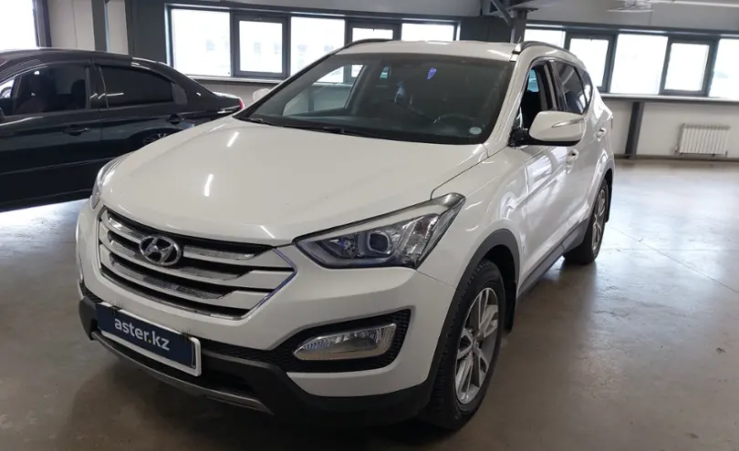 Hyundai Santa Fe 2013 года за 10 500 000 тг. в Астана