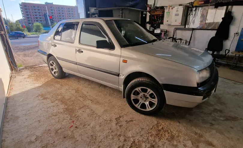 Volkswagen Vento 1993 года за 2 000 000 тг. в Астана