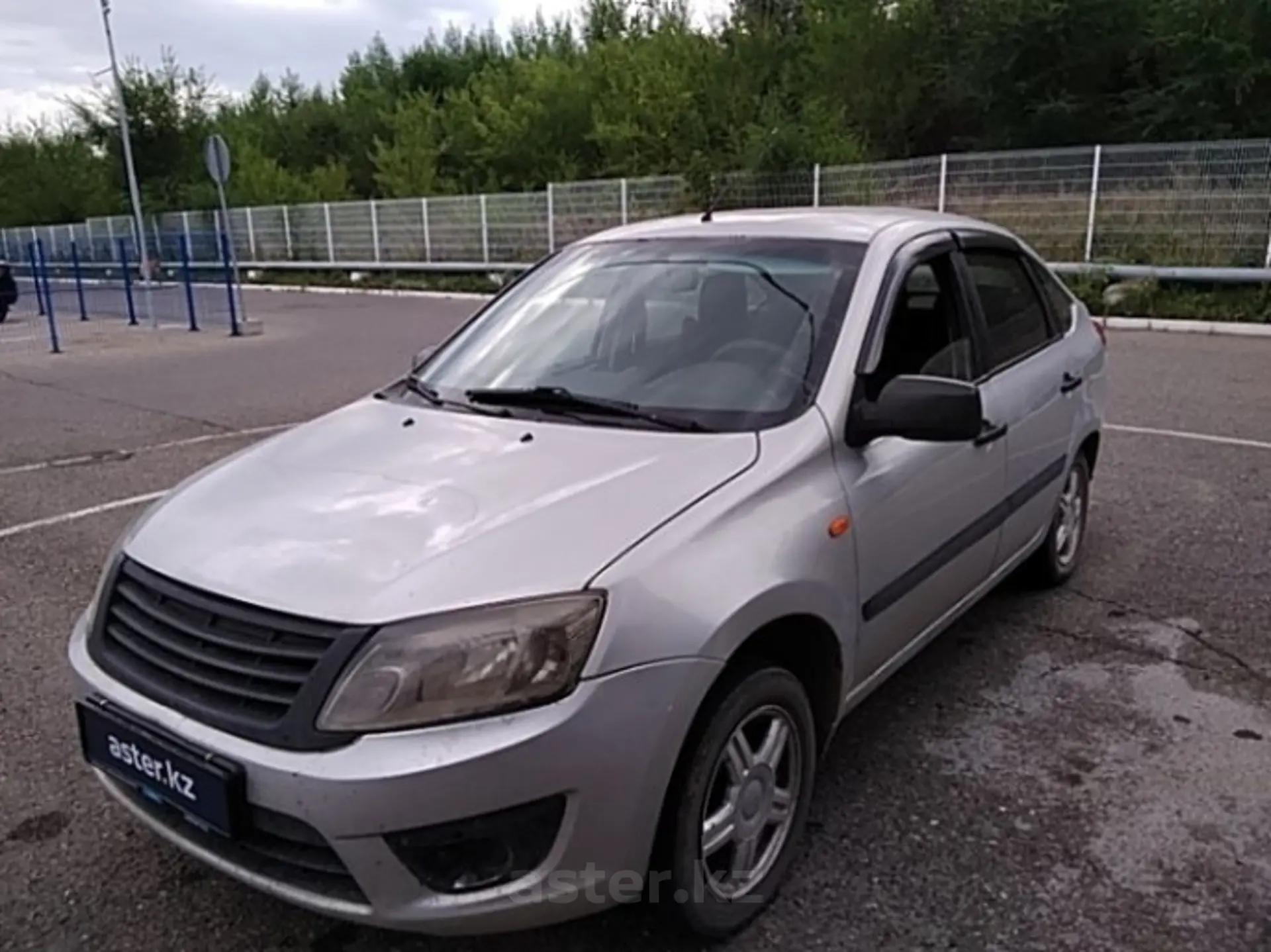 LADA (ВАЗ) Granta 2015