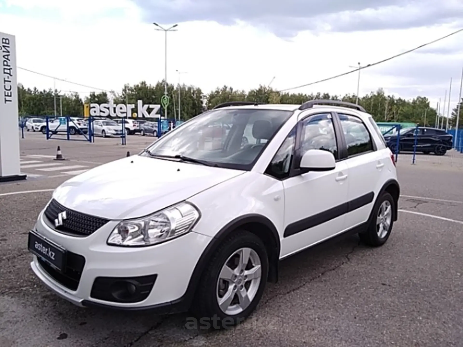 Suzuki SX4 2013