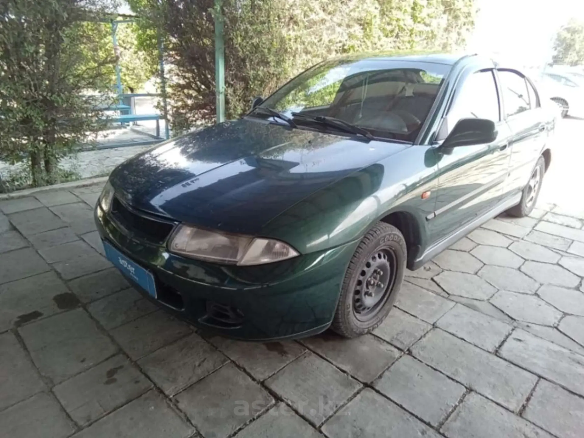 Mitsubishi Carisma 1998