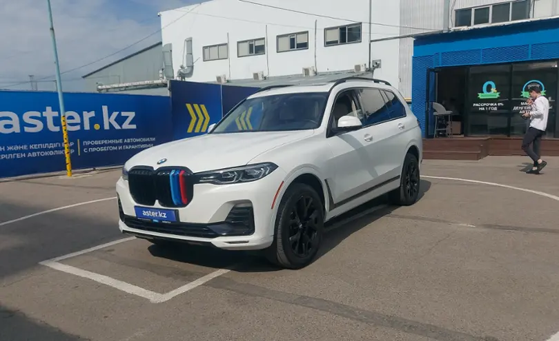 BMW X7 2022 года за 52 000 000 тг. в Алматы