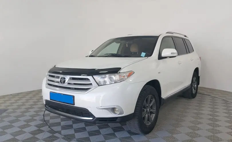 Toyota Highlander 2011 года за 8 990 000 тг. в Атырау