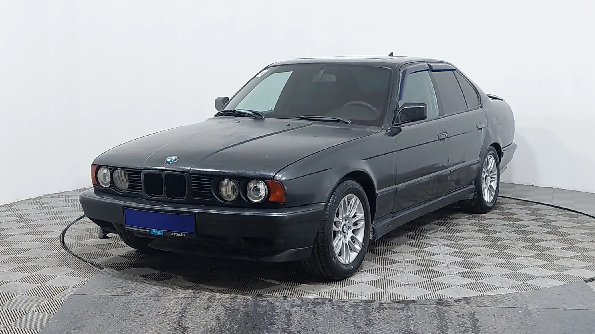 BMW 5 серии 1992