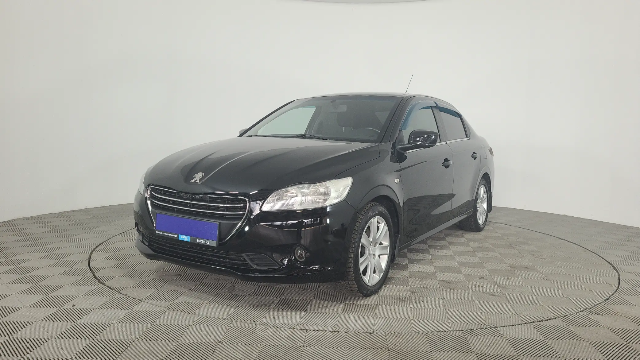 Peugeot 301 2013