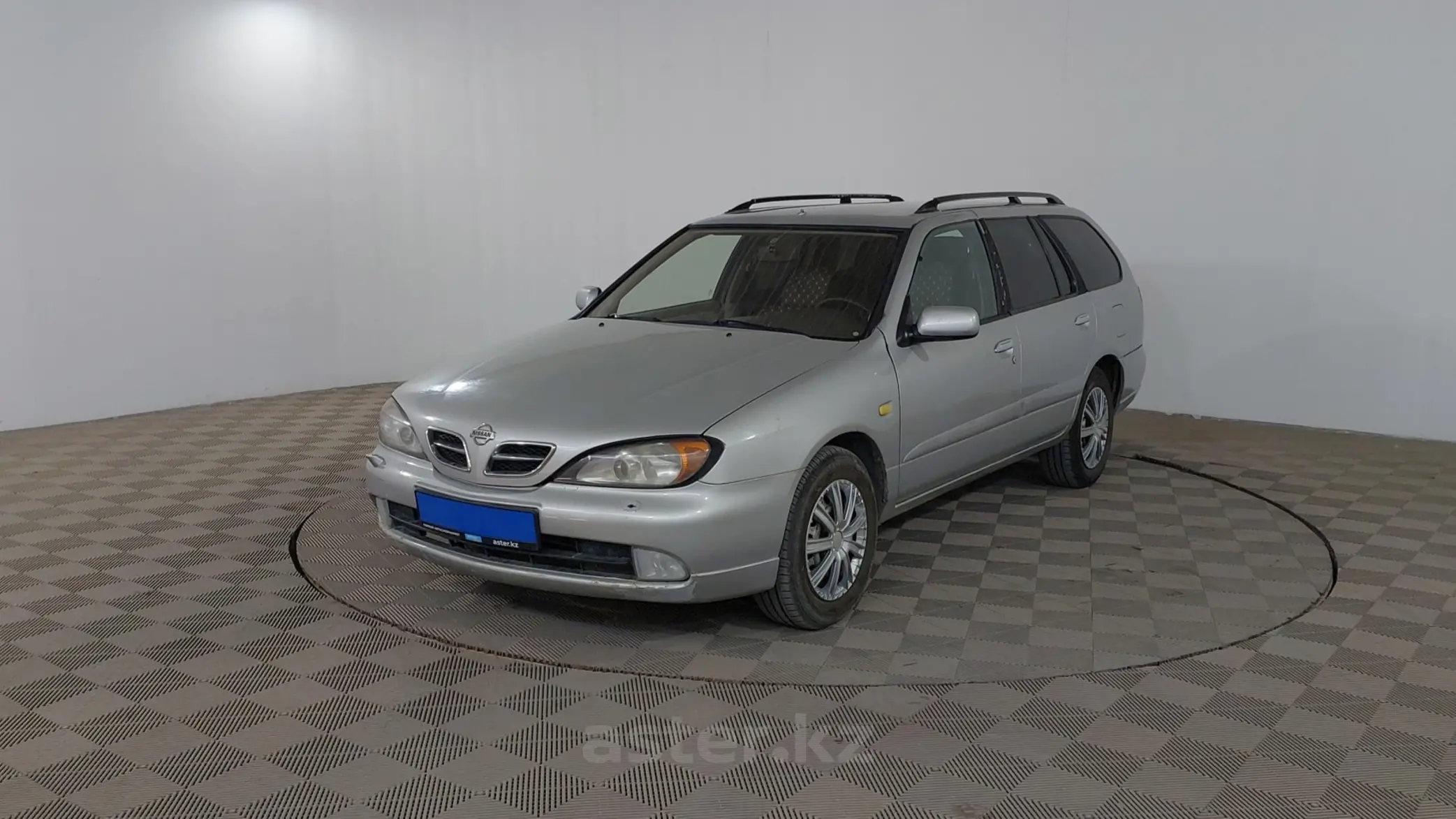 Nissan Primera 2001