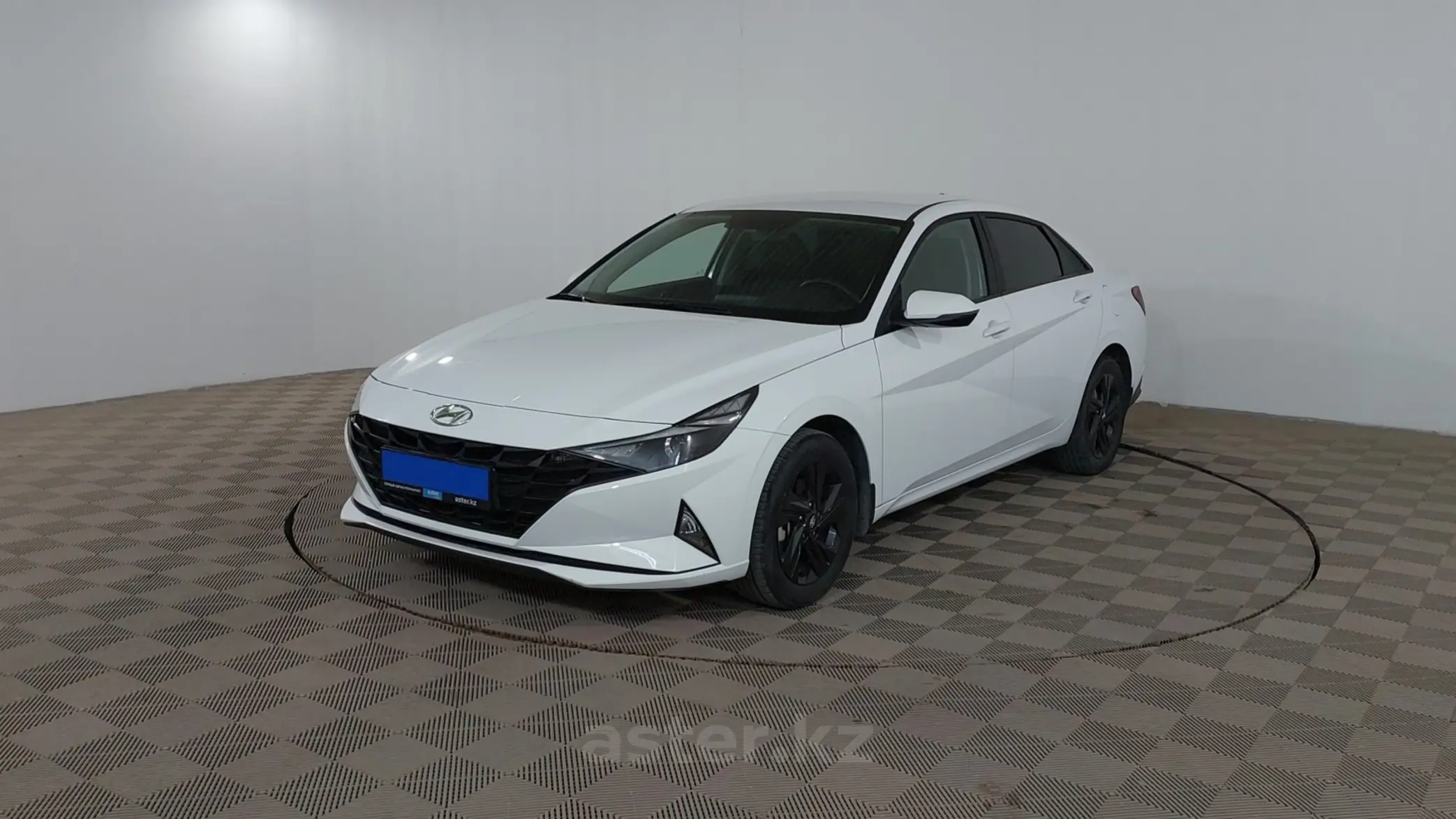 Hyundai Elantra 2022