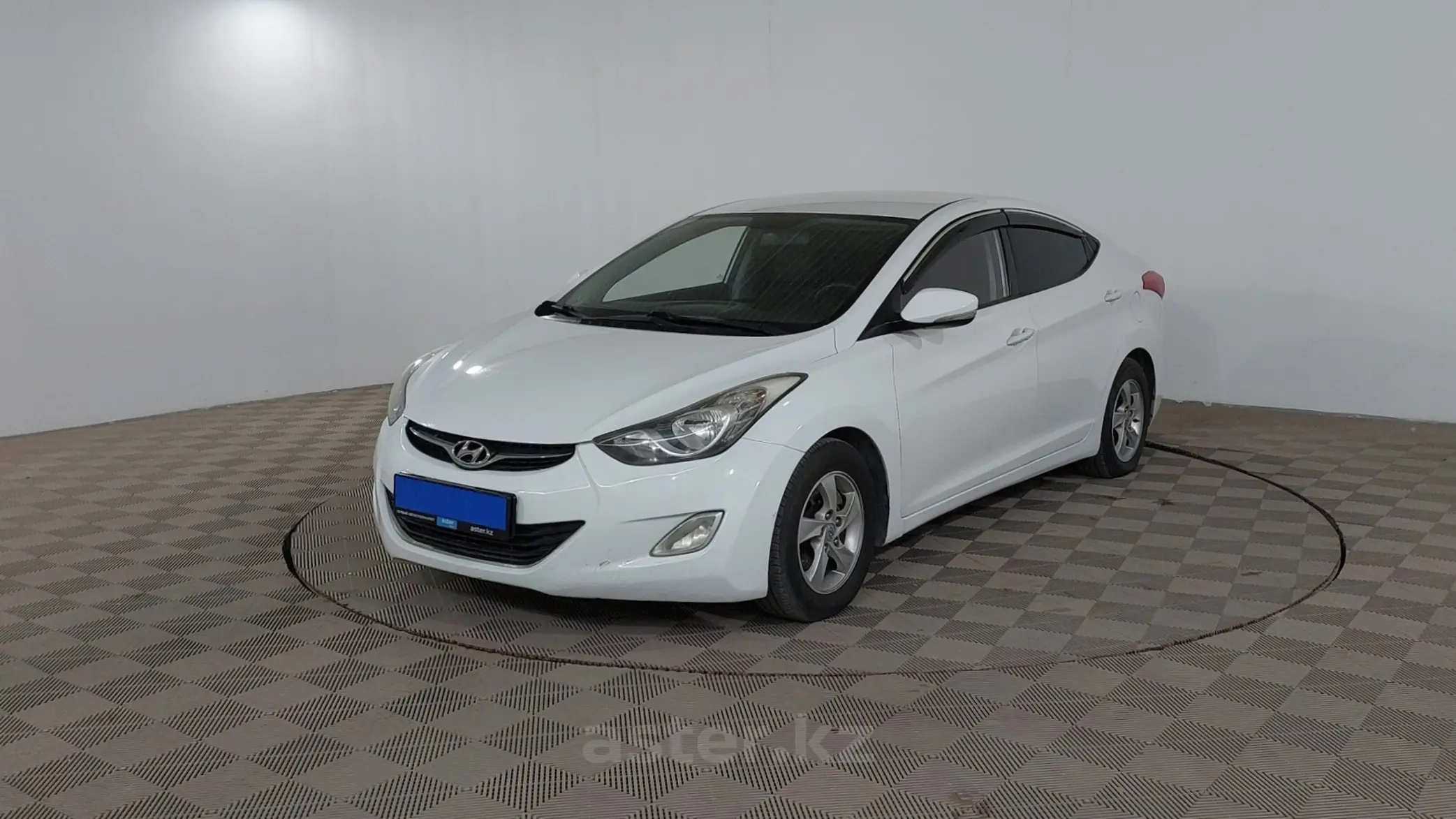 Hyundai Elantra 2011