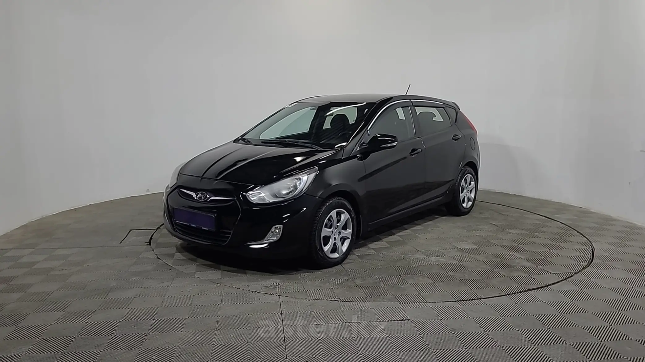 Hyundai Accent 2013