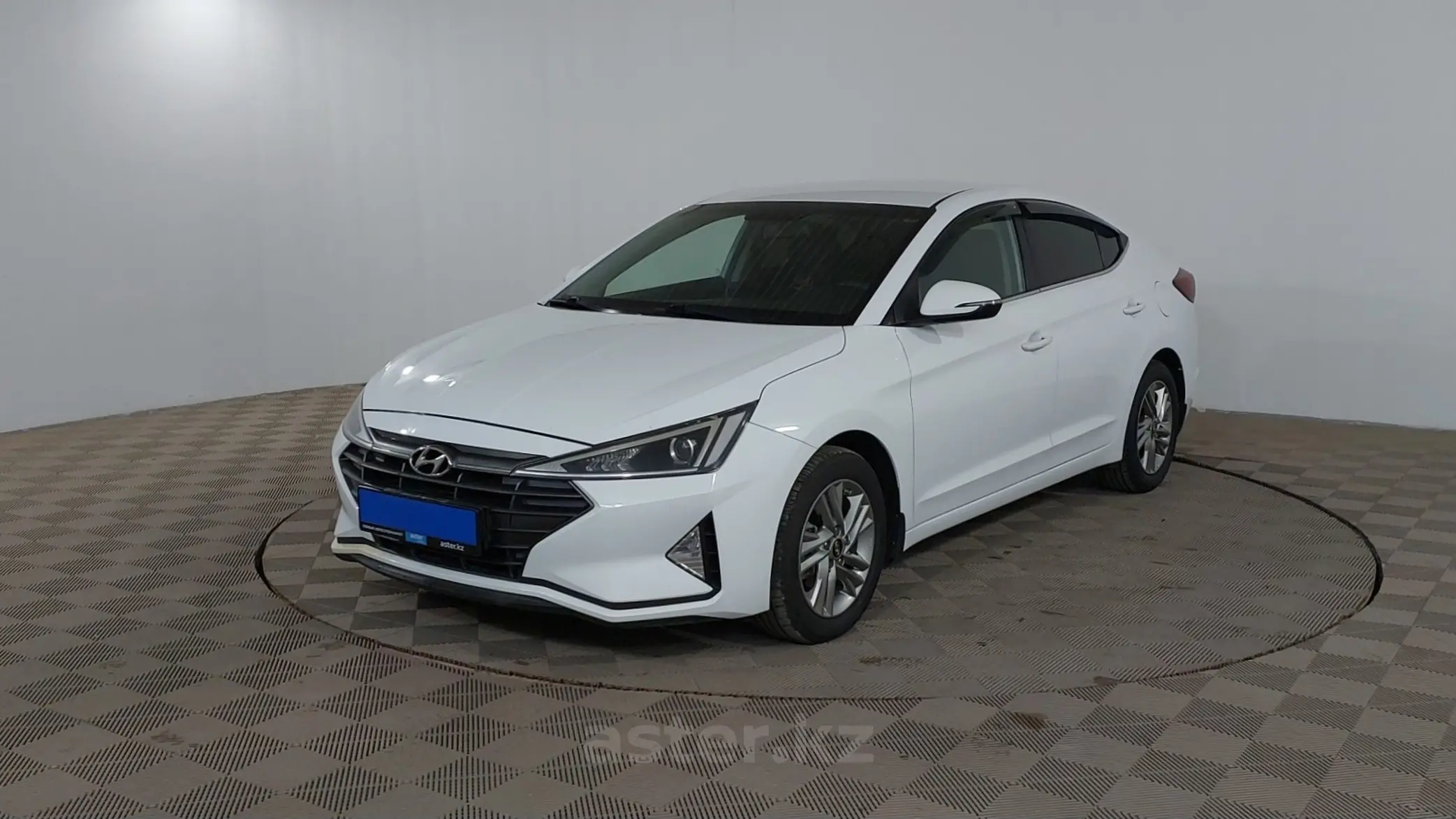 Hyundai Elantra 2019