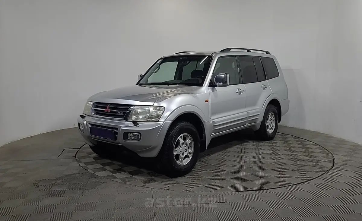 2000 Mitsubishi Pajero