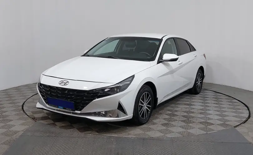 Hyundai Elantra 2021 года за 8 990 000 тг. в Астана