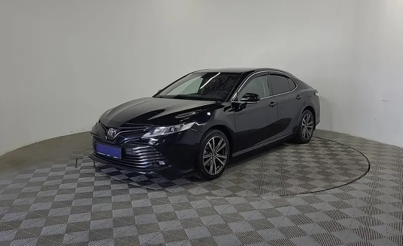 Toyota Camry 2019 года за 12 290 000 тг. в Алматы