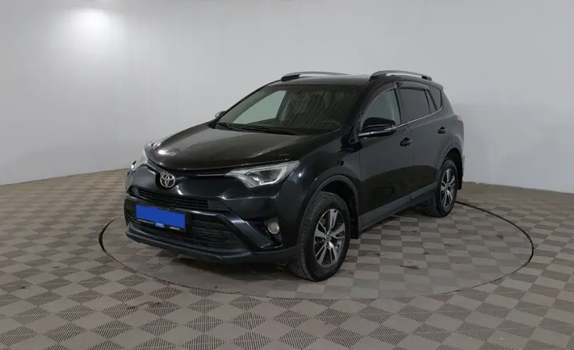 Toyota RAV4 2018 года за 10 590 000 тг. в Шымкент