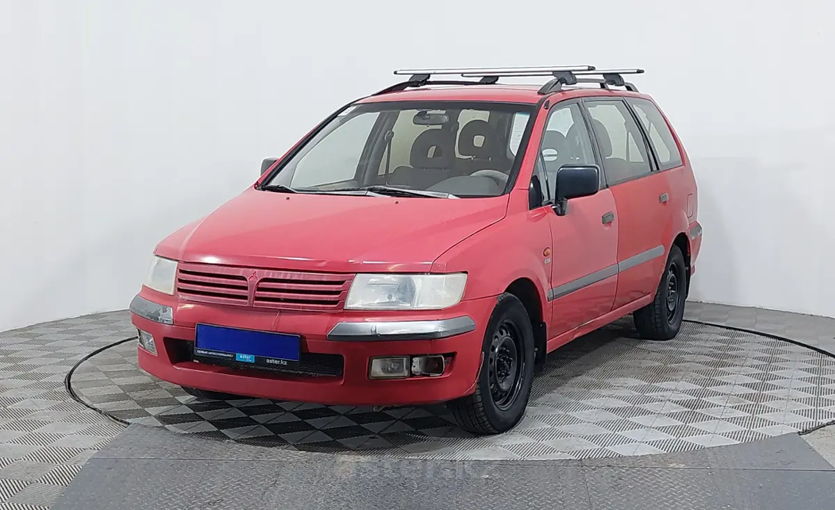 1999 Mitsubishi Space Wagon