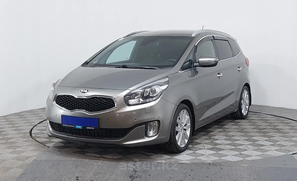 2013 Kia Carens