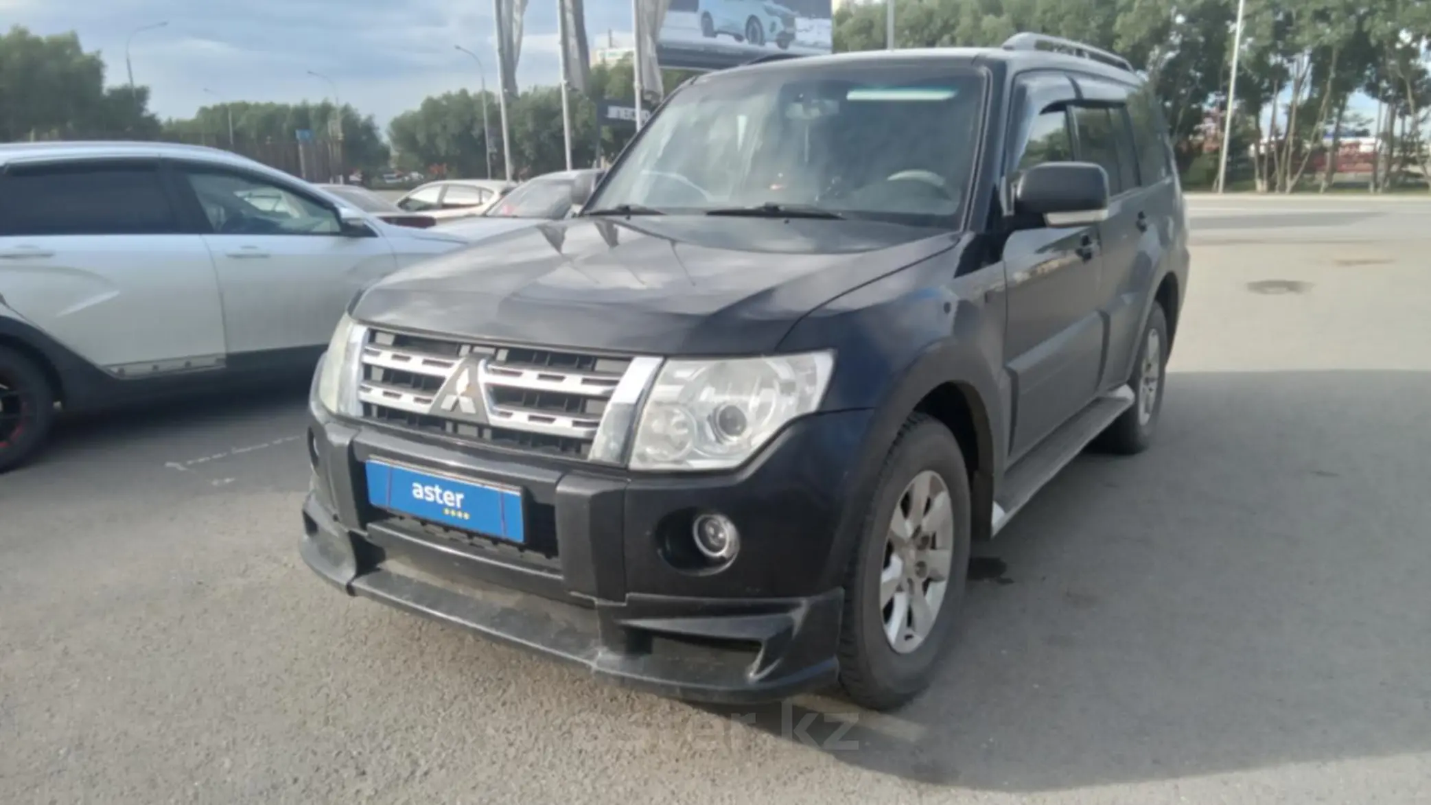 Mitsubishi Pajero 2012