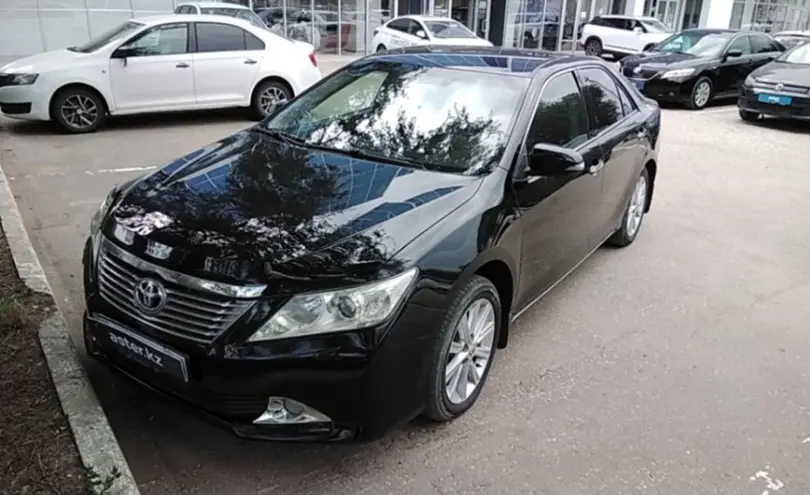 Toyota Camry 2014 года за 9 200 000 тг. в Актобе