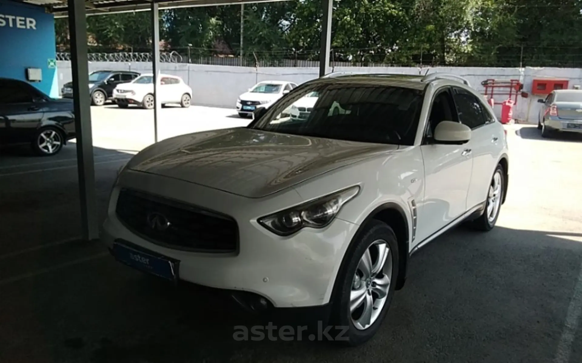 Infiniti FX 2010