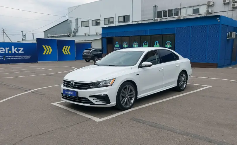 Volkswagen Passat 2017 года за 10 500 000 тг. в Алматы